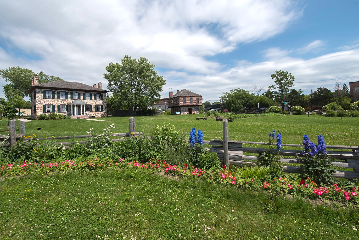 Lawn for Events & Weddings